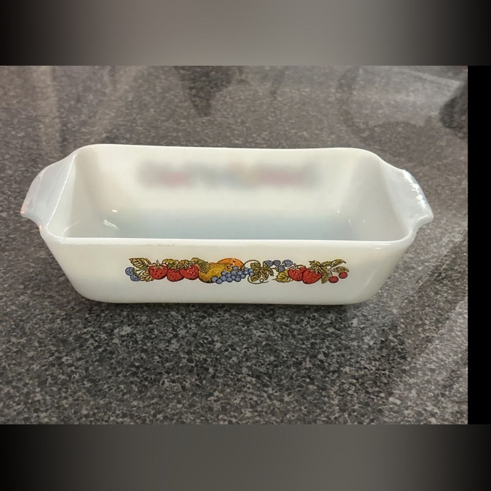 Pyrex Fruit Motif White Baking Dish